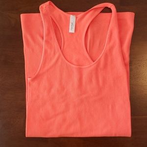 Racerback, Long Nikibiki Tank